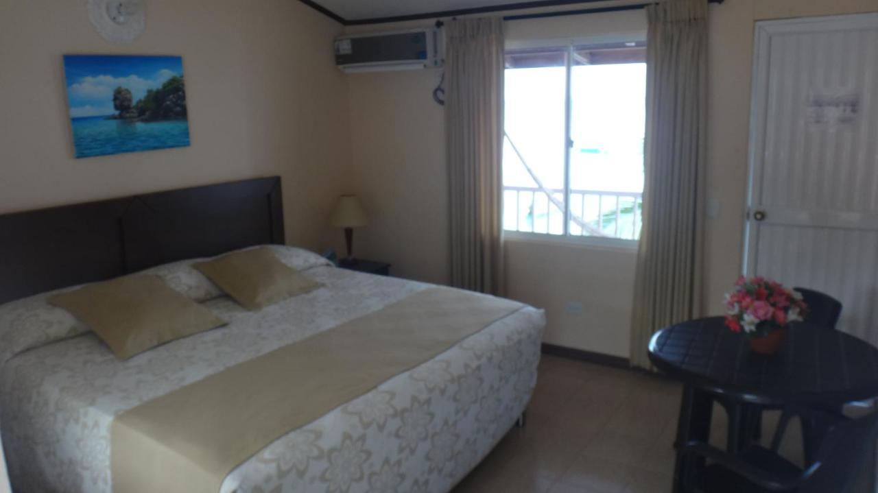 Hotel Posada Del Mar Fresh Water Bay Exterior photo